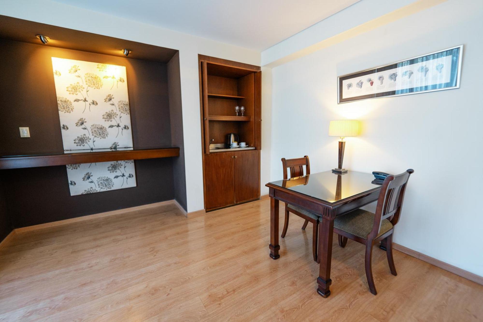 Amerian Executive Mendoza Hotel Quarto foto