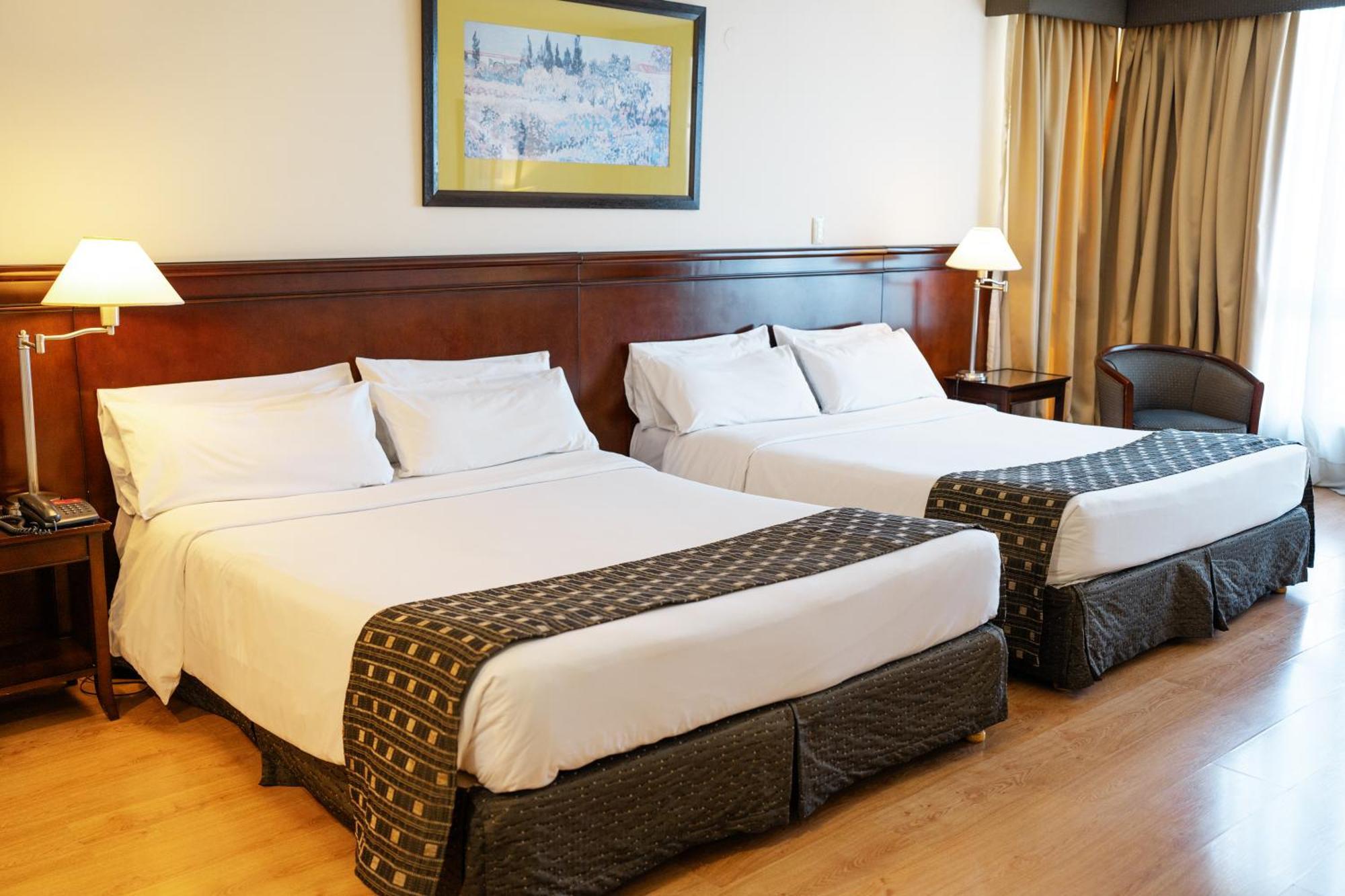 Amerian Executive Mendoza Hotel Quarto foto